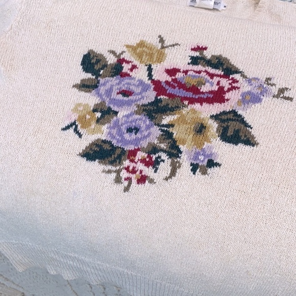 Vintage knit sweater floral size medium - Picture 7 of 7